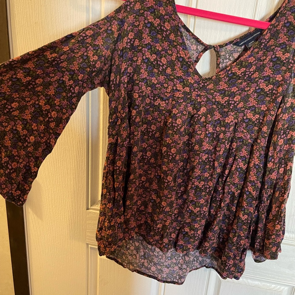American Eagle Floral Cold Shoulder Boho Empire Waist Flowy Blouse size Medium